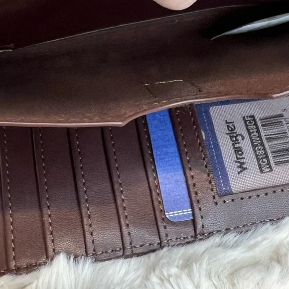 MONTANA WEST WRANGLER WOMEN’S WALLET CLUTCH NWT - Picture 5 of 12